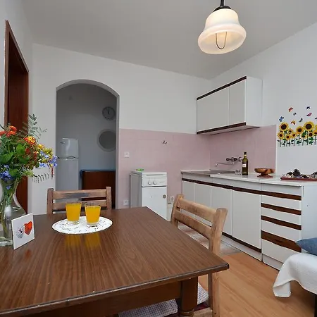 Apartment Ana